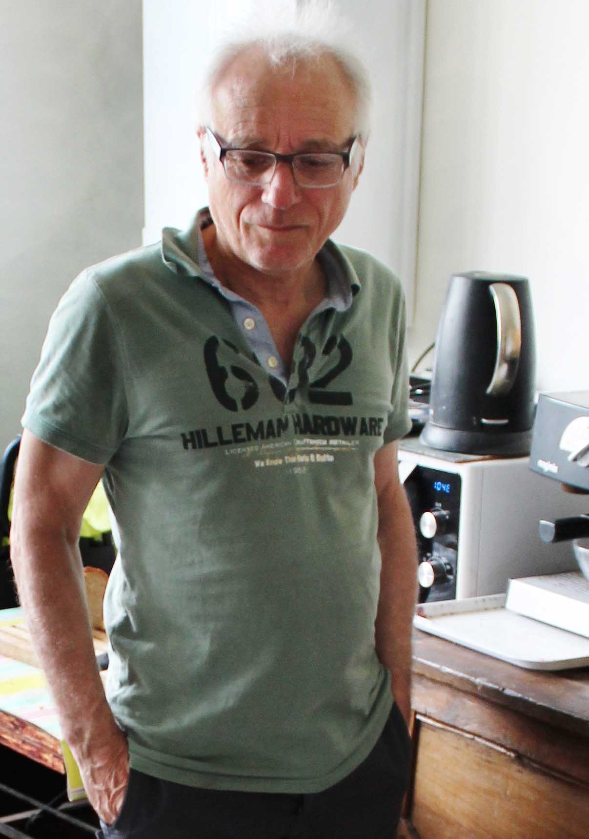 W PORTRAIT